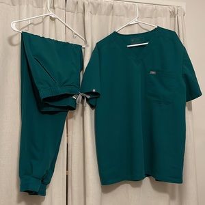Men's Hunter Green Leon Two Pocket Scrub Top + Tansen Jogger Scrub Pant XL NWT